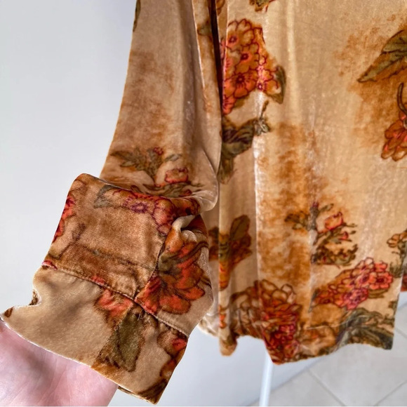 Soft Surroundings Gold Velour Floral Pullover Long Sleeve Top Silk Rayon SZ XLP - Picture 3 of 9